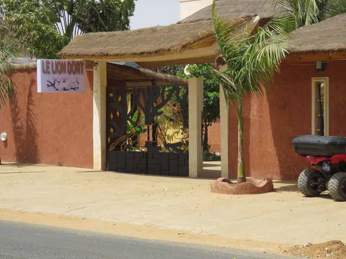 فندق سوموانفي  Le Lion Dort المظهر الخارجي الصورة